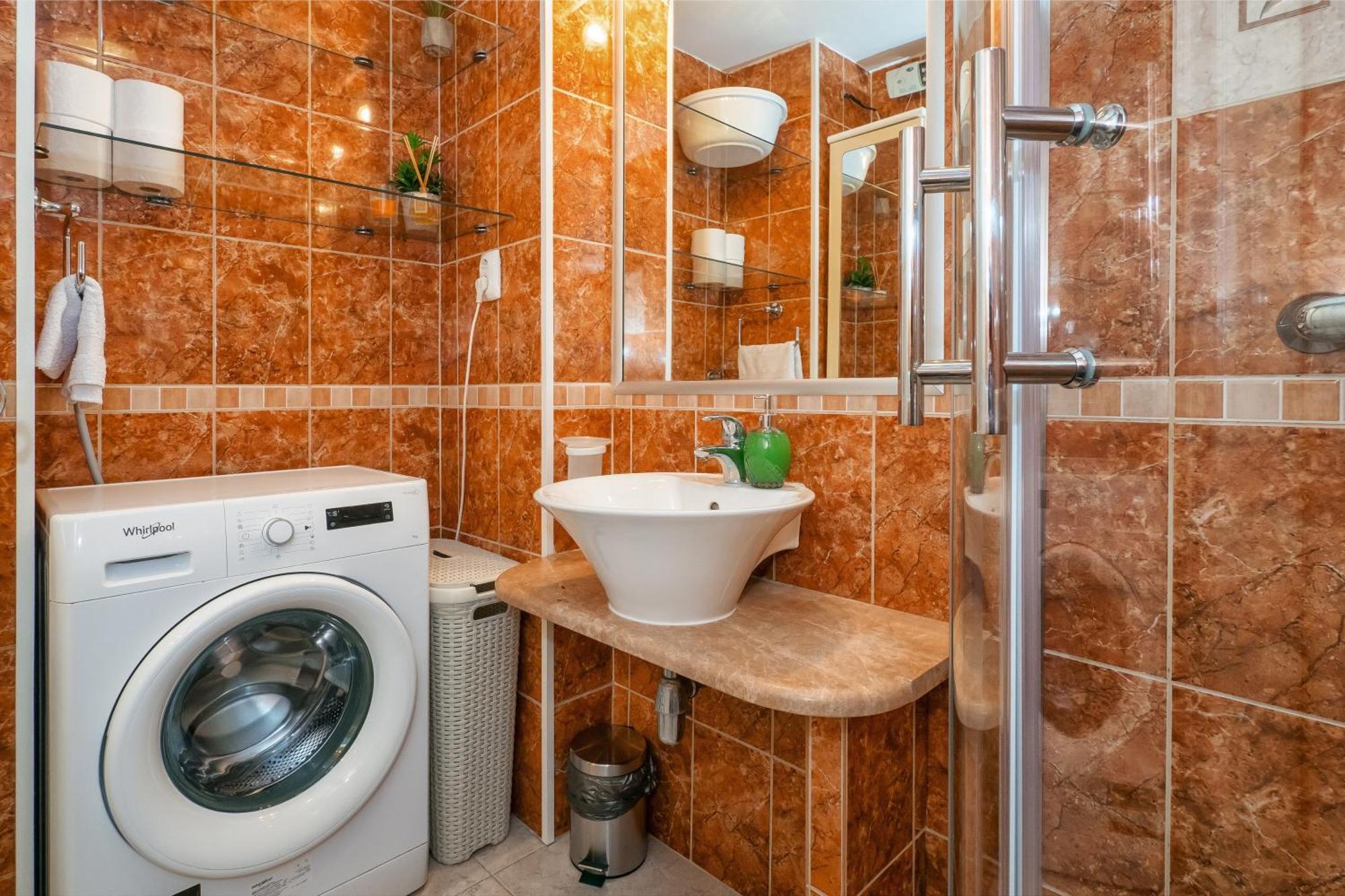 Relaxing 2Bd Apartment, Ground Floor - Walk To Old Town สปลิท ภายนอก รูปภาพ